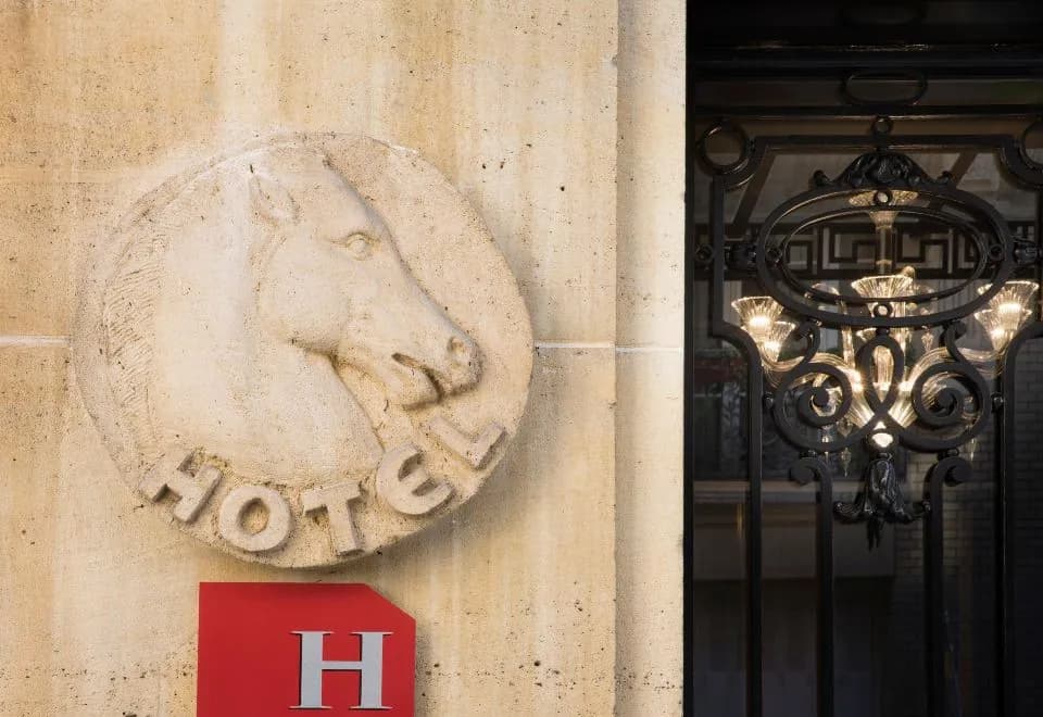 Hotel Ares Eiffel
