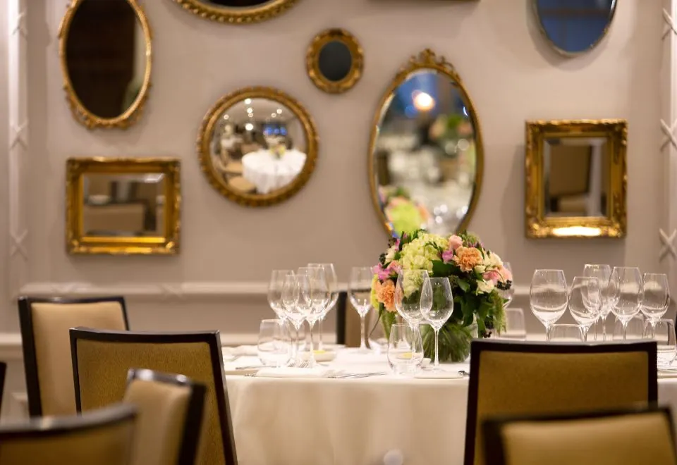 Dukes London
