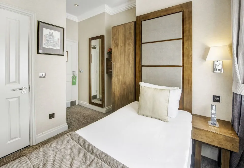 Gem Langham Court Hotel