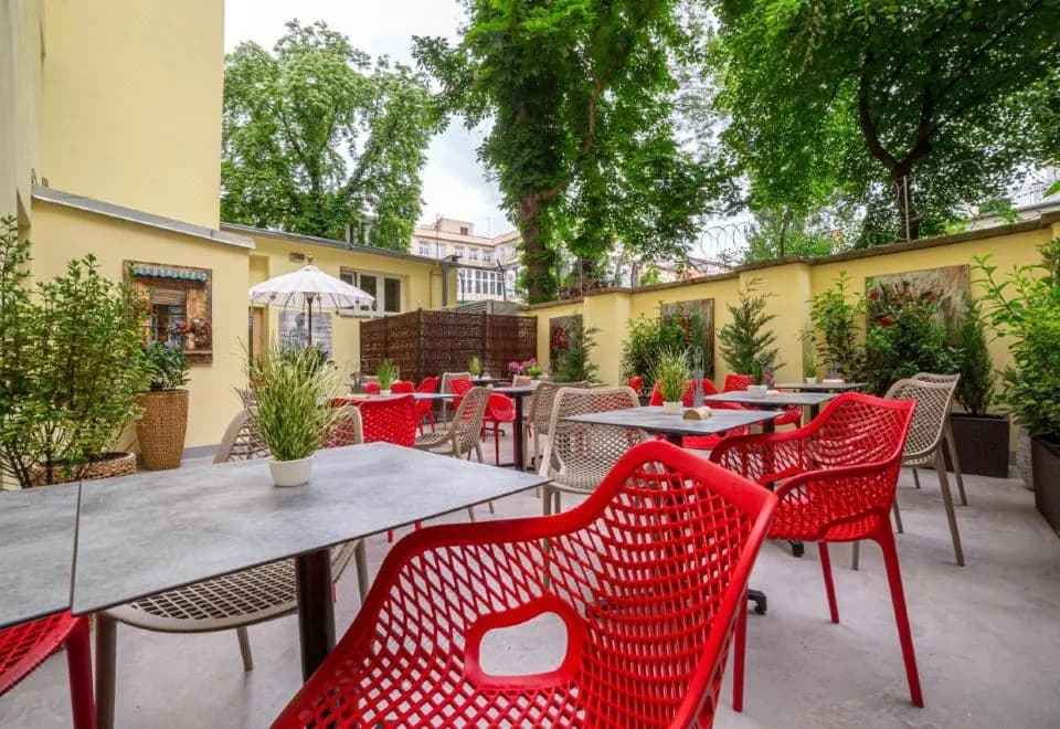 Salvator Boutique Hotel