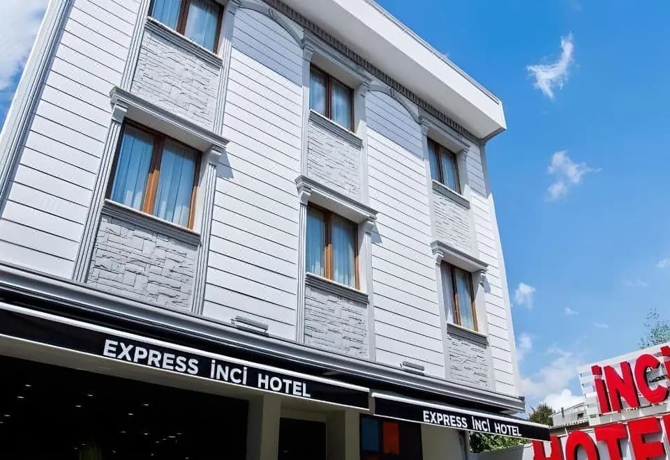 Express İnci Hotel