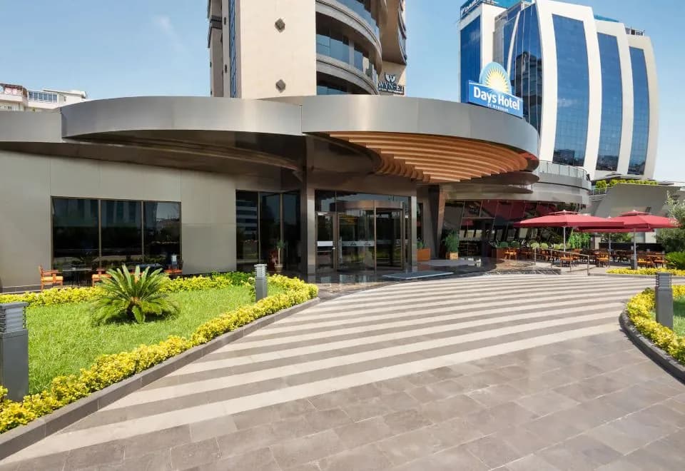 Days Hotel by Wyndham Istanbul Maltepe