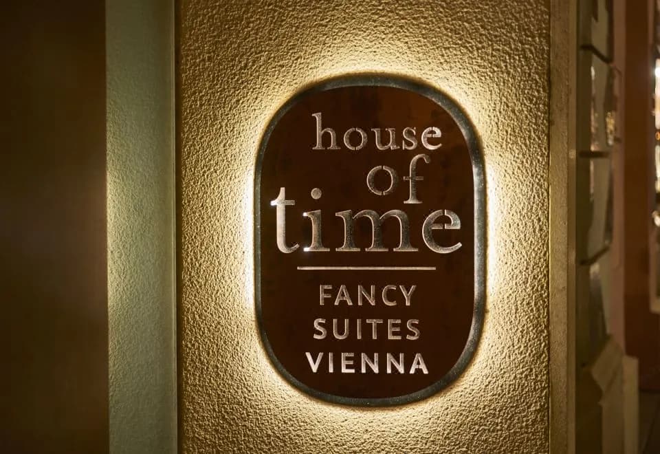 House of Time - Fancy Suites