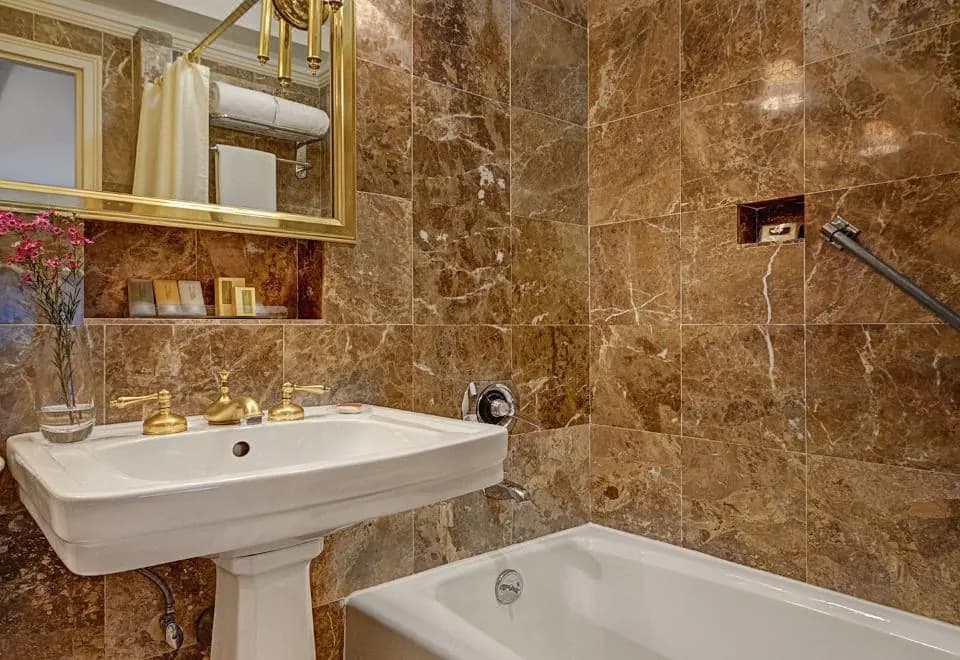 Hotel Elysee by Library Hotel Collection