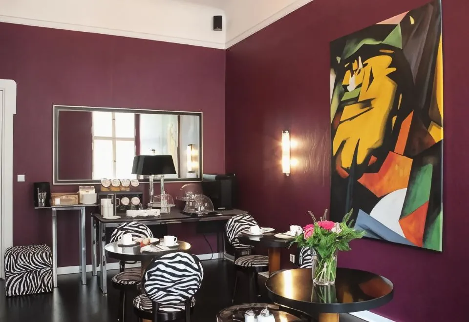 ArtHotel Connection