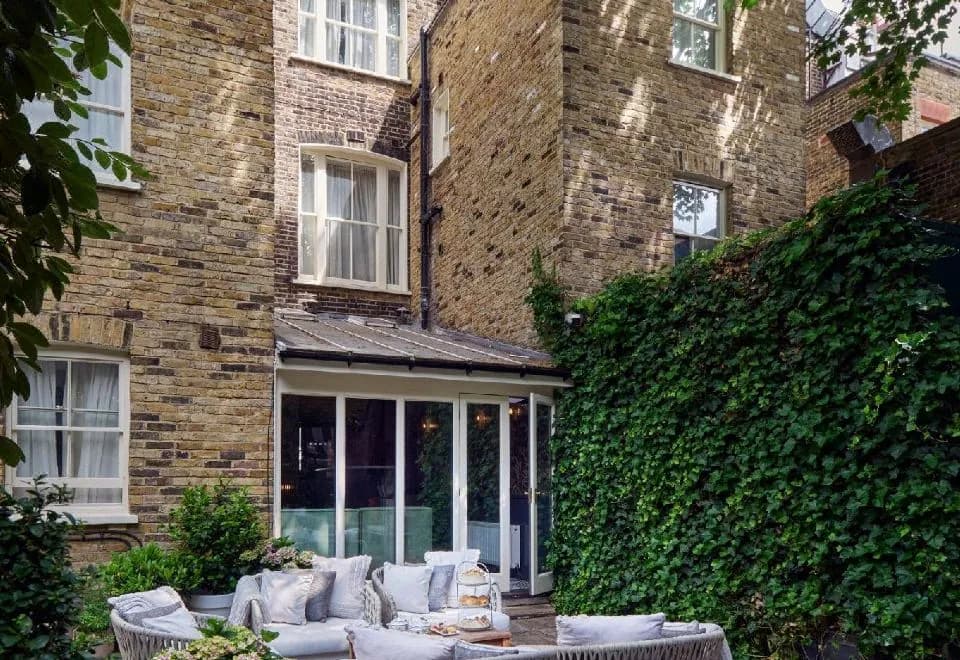 The Academy - Small Luxury Hotels of The World