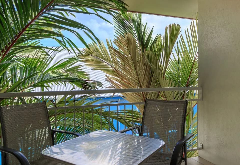 Macrossan House Boutique Holiday Apartments