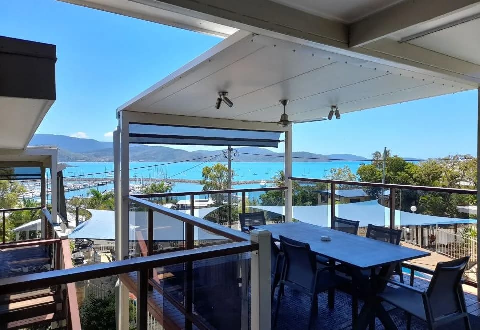 Airlie Apartments