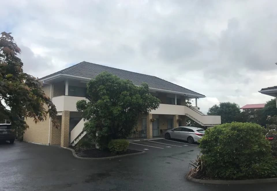 Fenton Court Motel