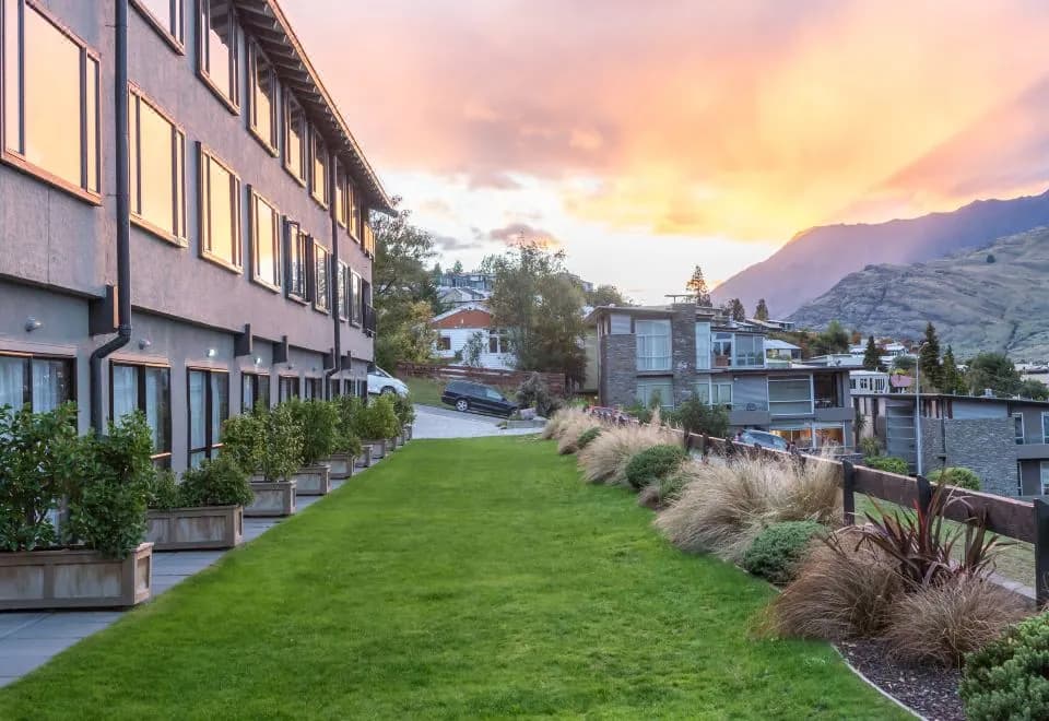 Copthorne Hotel And Resort Queenstown Lakefront