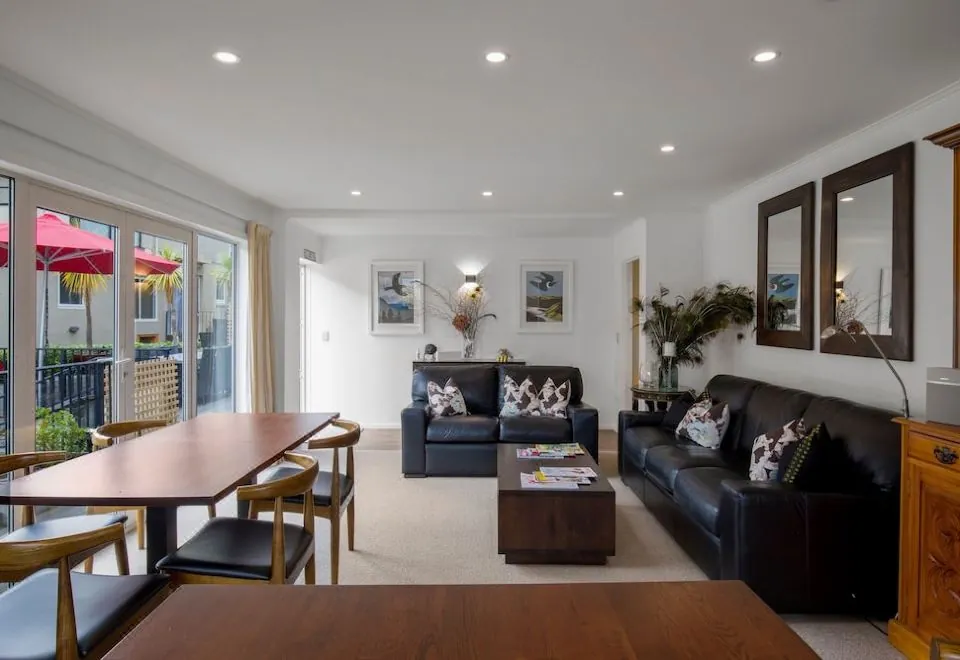 Queenstown House Boutique Bed & Breakfast and Apartments