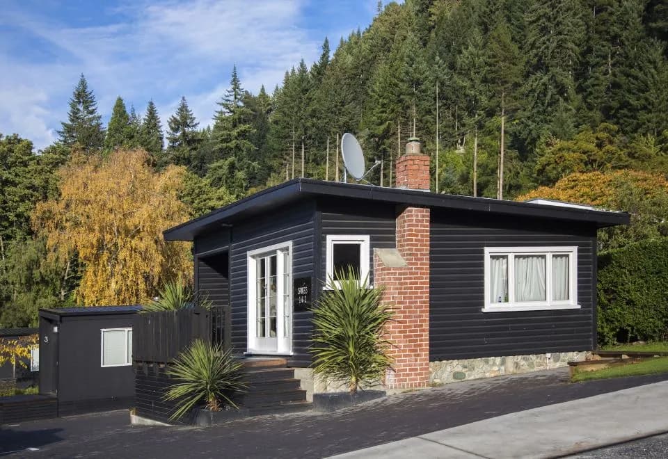 Pinewood Lodge Queenstown