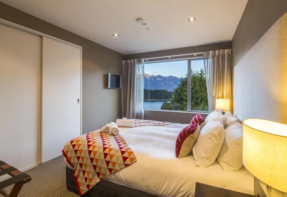 LakeRidge Queenstown by Staysouth