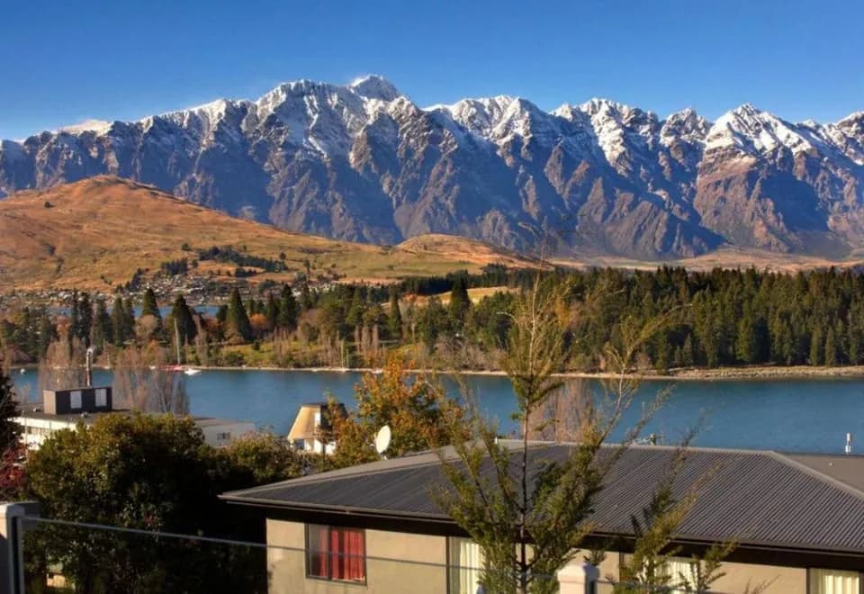 LakeRidge Queenstown by Staysouth