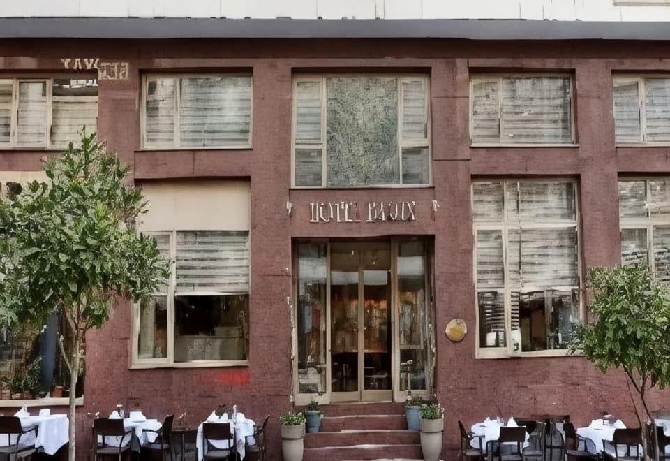 Barin Hotel