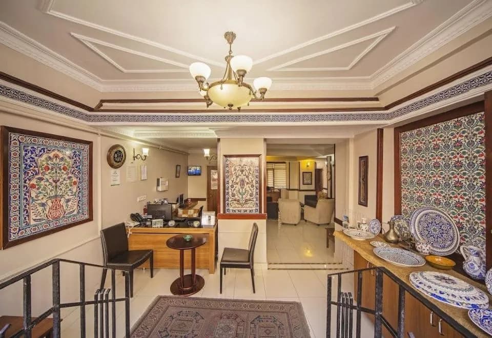 Hippodrome Hotel