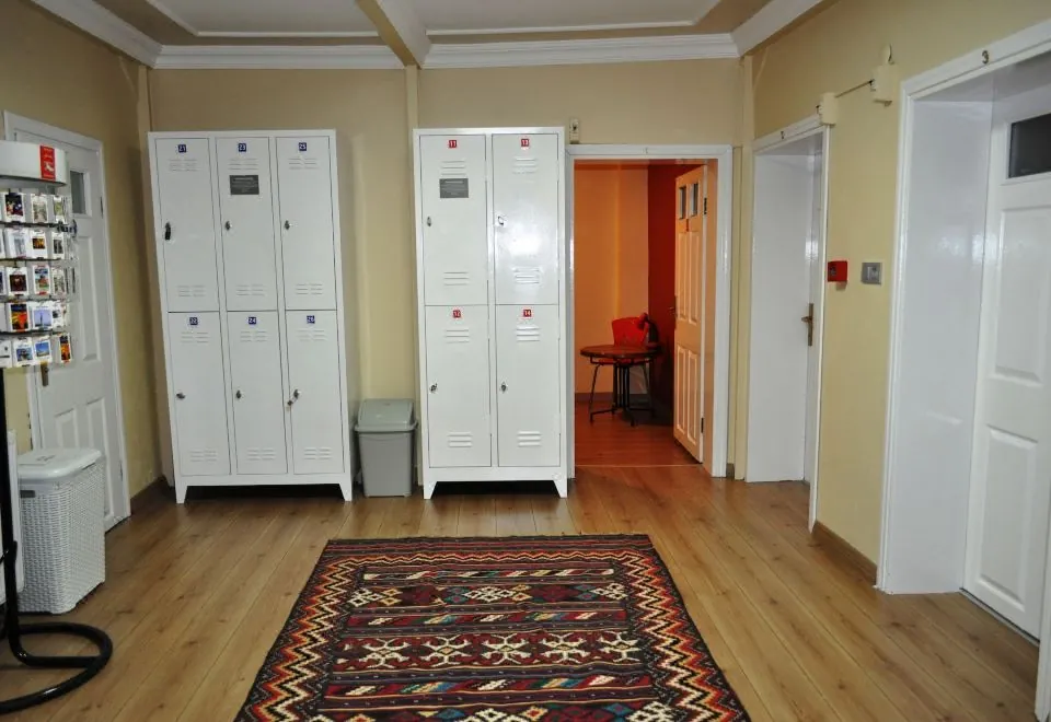 Antique Hostel