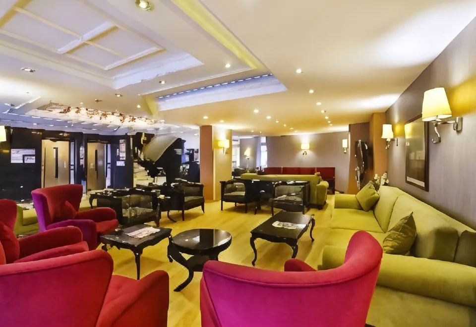 Hotel Grand Emin