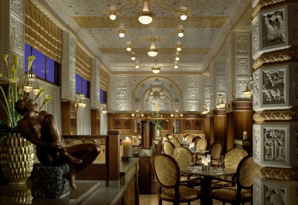 Art Deco Imperial Hotel