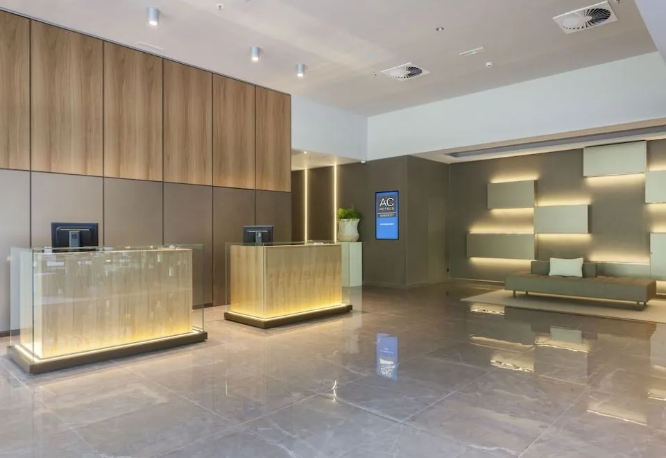 AC Hotel Diagonal l'Illa by Marriott