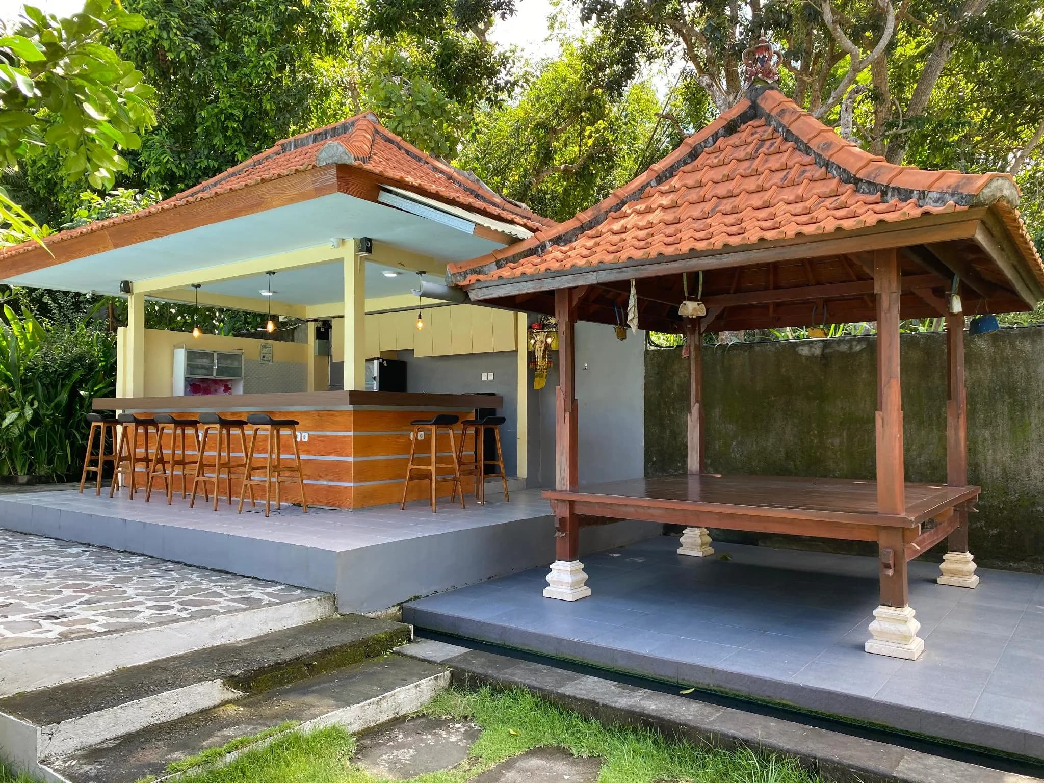 Cove Belimbing Sari