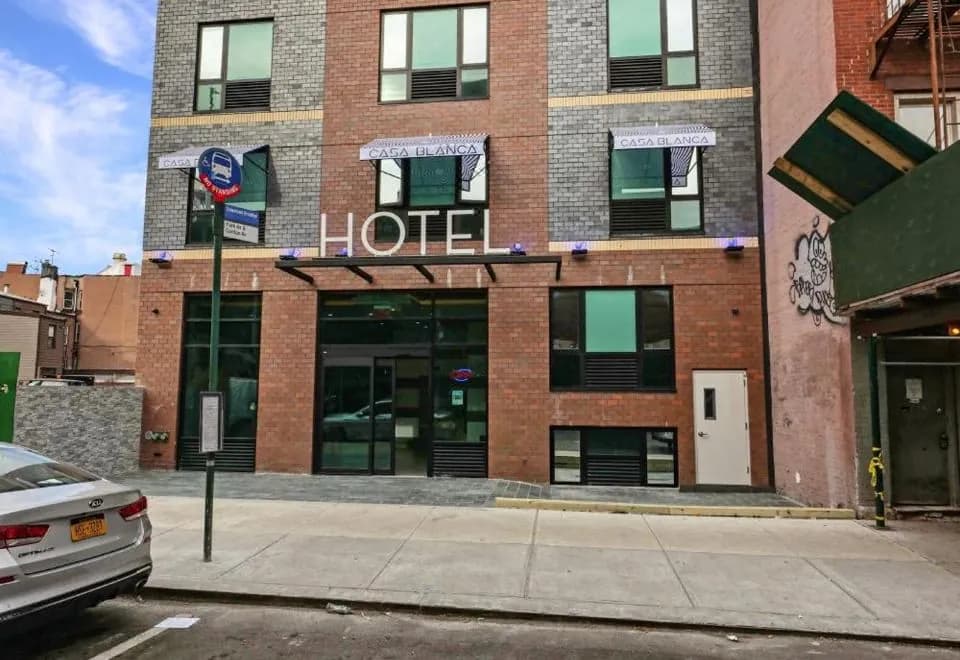 Casa Blanca Hotel Brooklyn