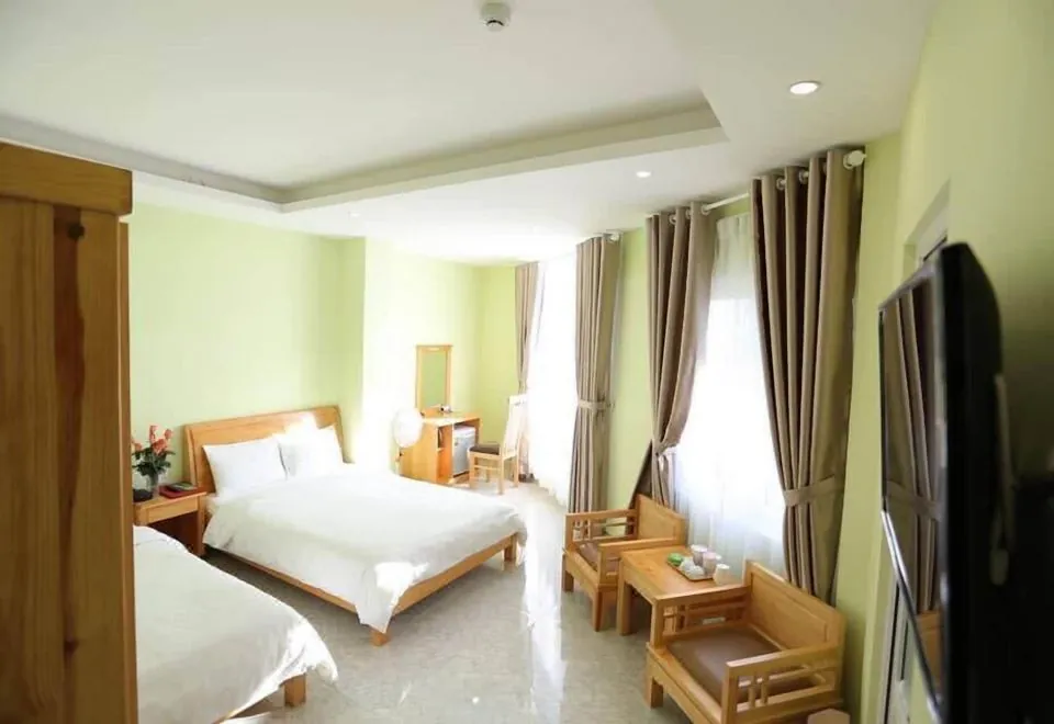 Trung Nhan Hotel