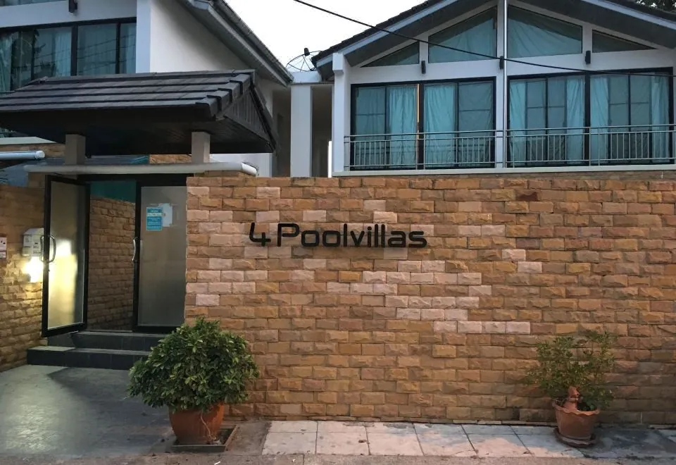 4poolvillas