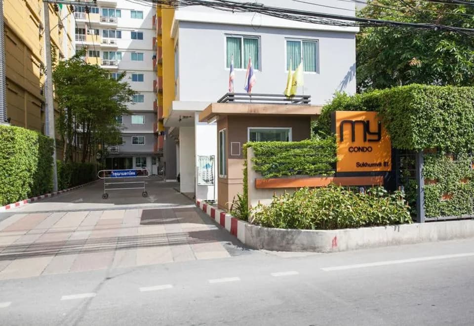 1 Bdrm Condo 5 Minutes Walk 2 BTS Fiber Optic Wifi