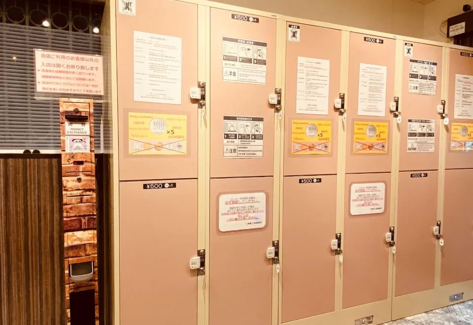 BS 1 Bedroom Apartment Near Namba 906