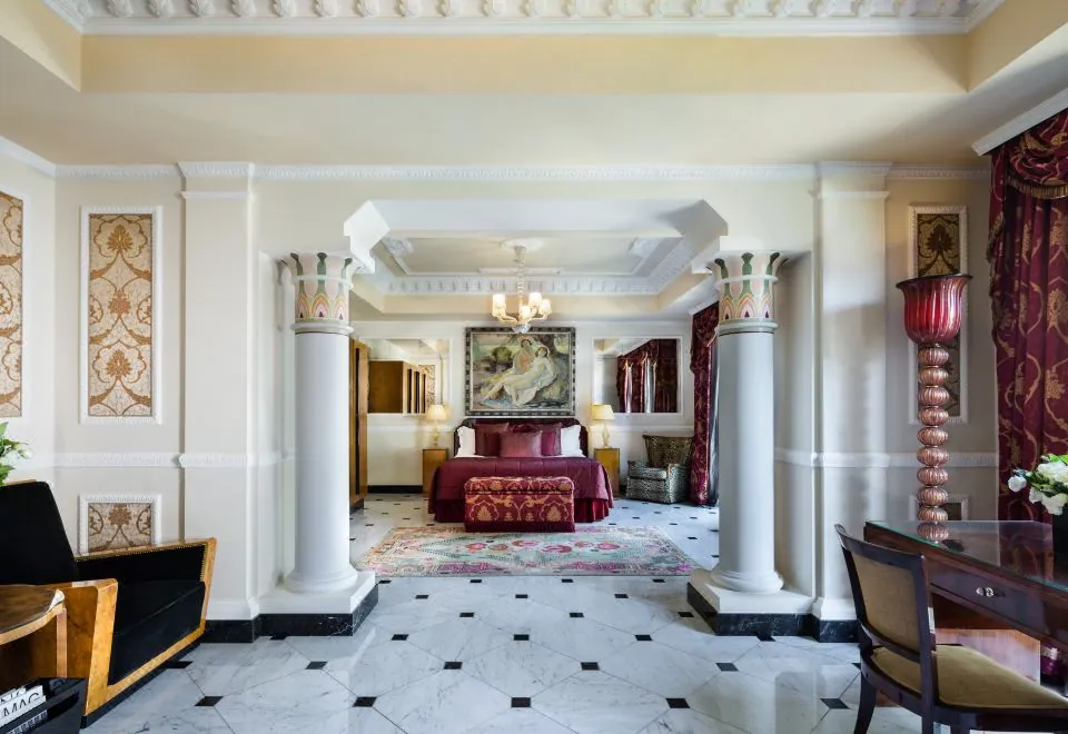 Baglioni Hotel Carlton – the Leading Hotels of the World