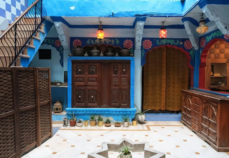 Yogis Guest House