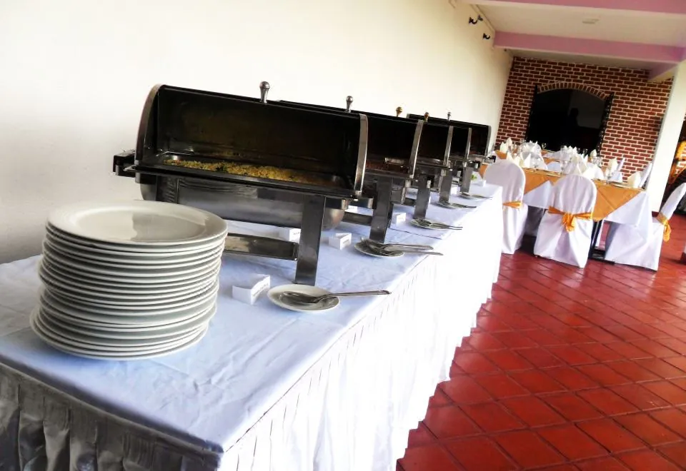 Mahaweli Regent Hotel