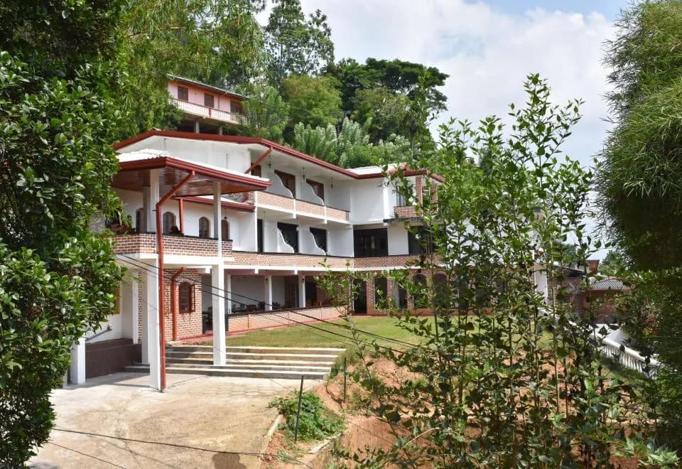 Mahaweli Regent Hotel