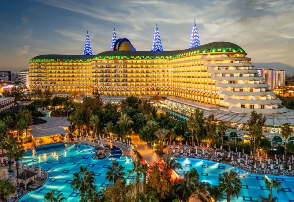 Delphin Imperial Lara