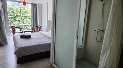 B & B Patong Beach House