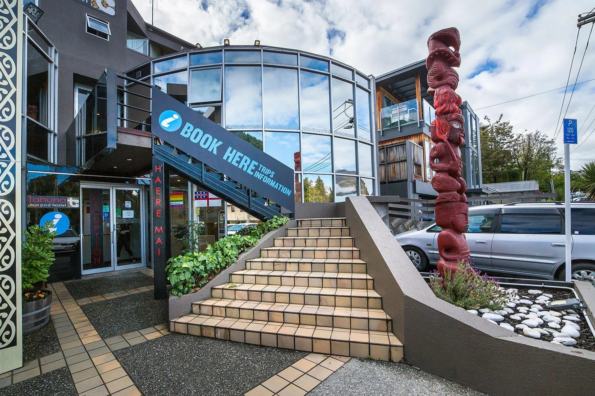 Tahuna Pod Hostel
