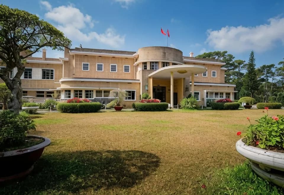 Hoa Sen Vang Villa Hotel
