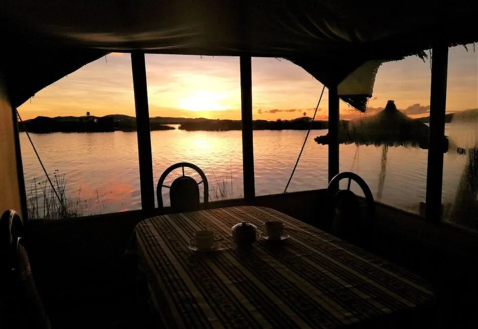 Lucsay Titicaca Lodge