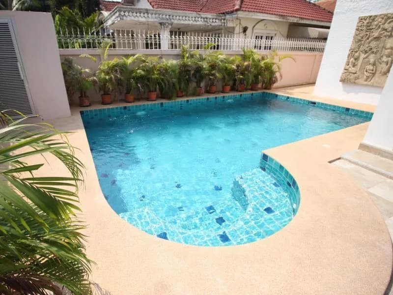 Naklua Pool Villa by Pattaya Sunny Rentals