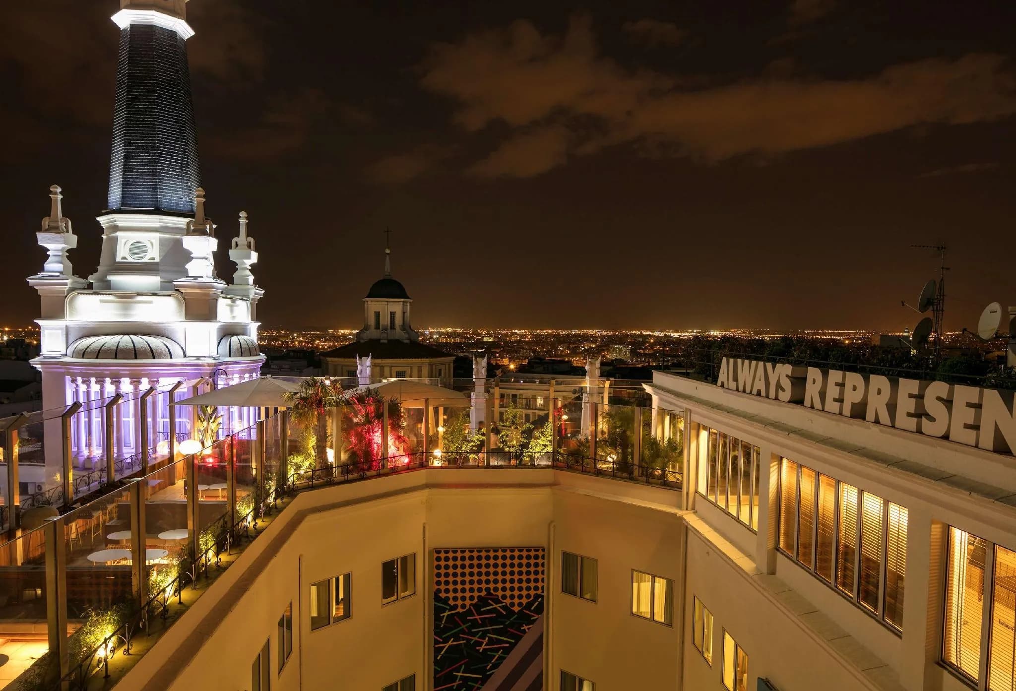 ME Madrid Reina Victoria by Meliá
