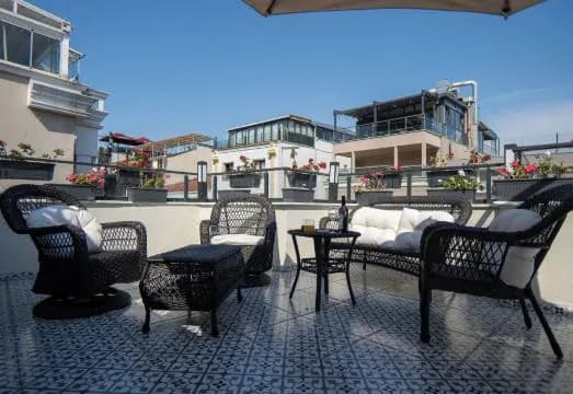 La Vida Hotel