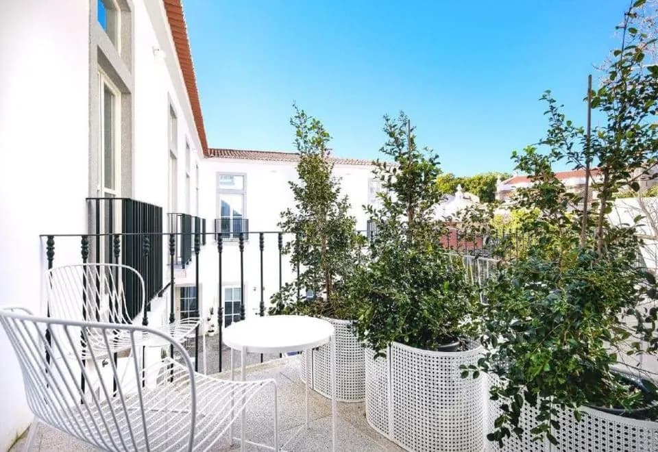 MouraSuites Hotel