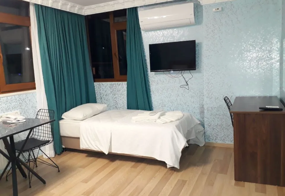 Blue Sail Hotel