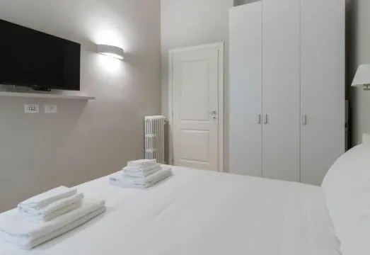 Porta Nuova 6