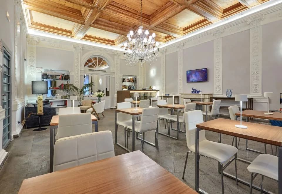 L'Obelisque Maison de Luxe