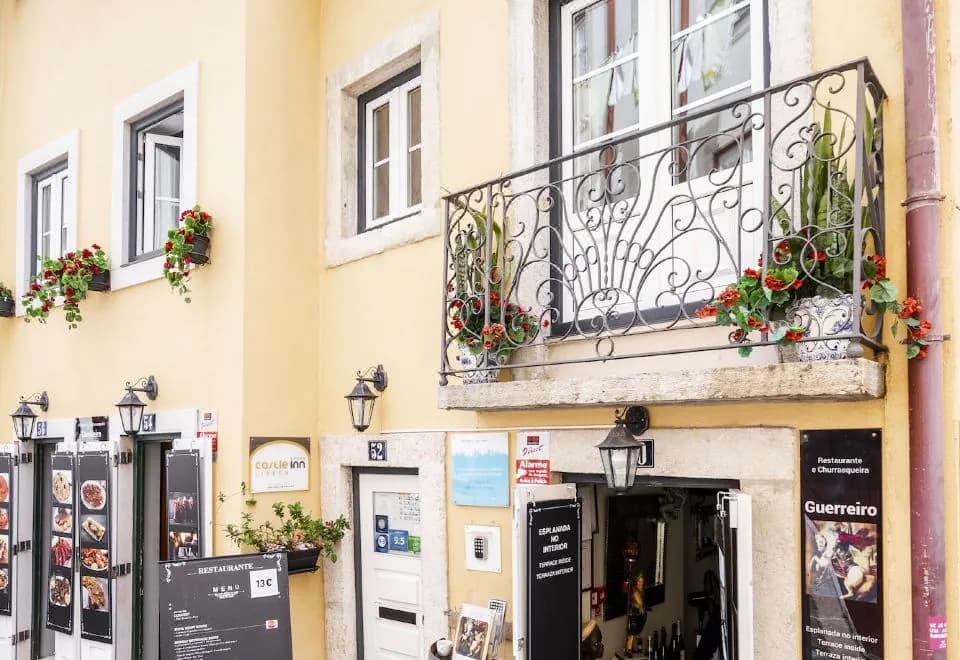 Castle Inn Lisbon Apartments