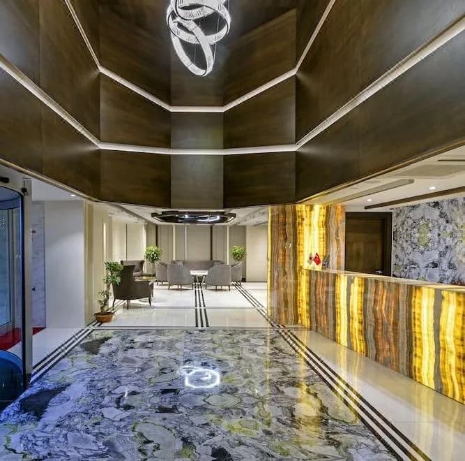 B Business Hotel & Spa
