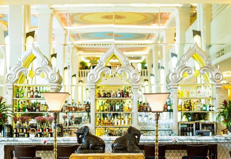 Anantara Siam Bangkok Hotel
