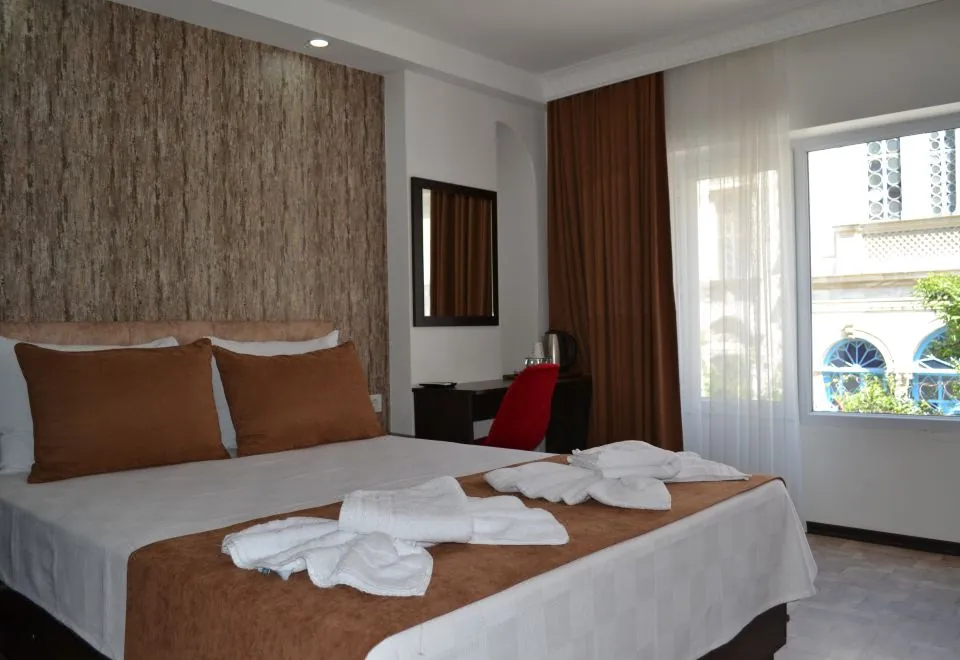 Global 2022 Hotel